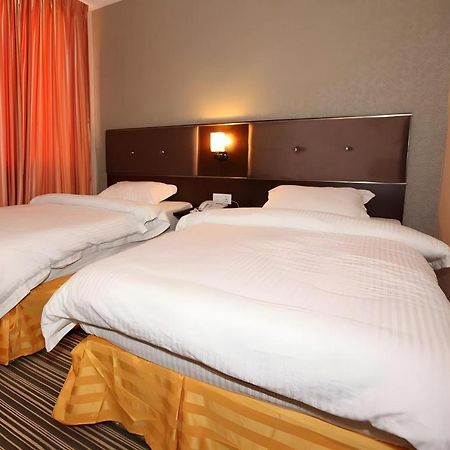 1 City Hotel Kota Kinabalu Exterior foto